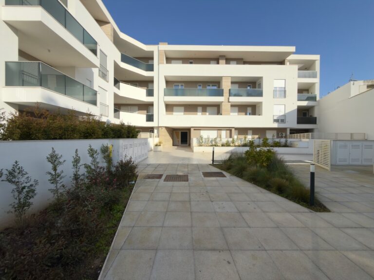 IN – Via Antonio Dell’Abate snc, lecce [C] – Alfredo Rollo FH
