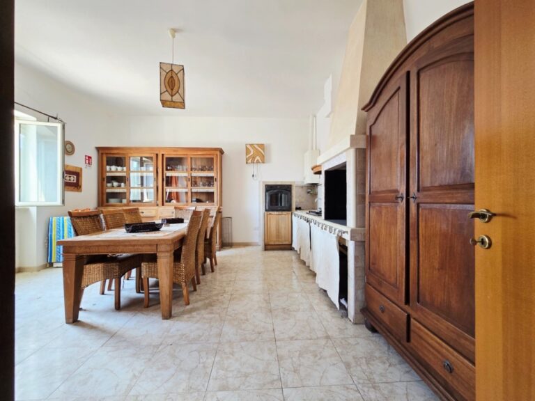 Alezio – Monolocale ristrutturato in palazzo storico con terrazzo a livello