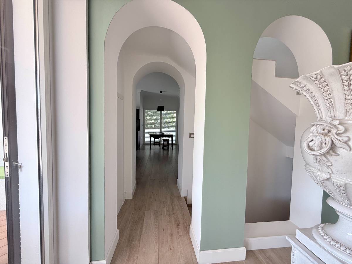 65968